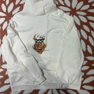 White Men's Graphic Hoodie with Bandana Raccoon Design